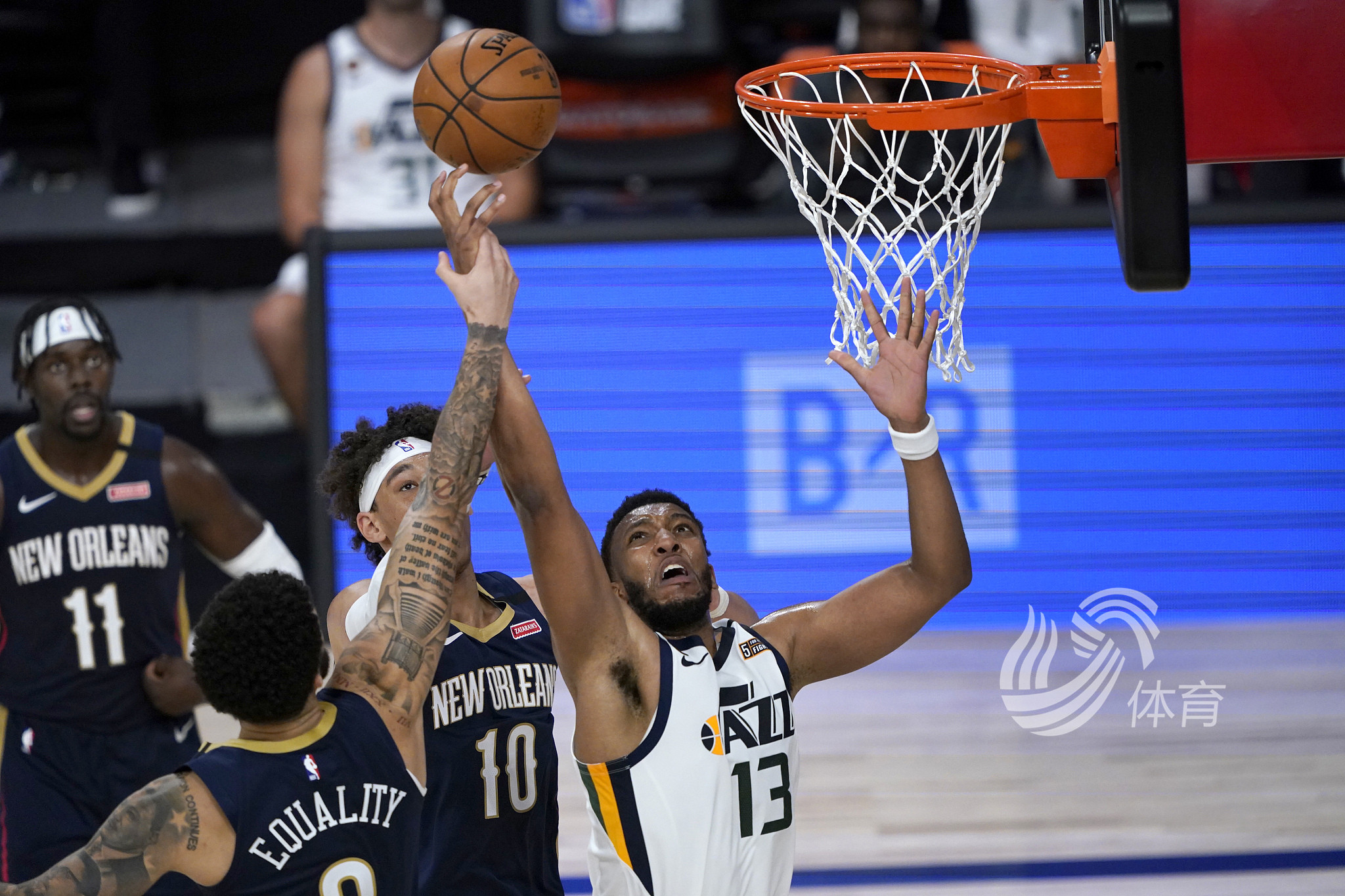 保持距离是 保持距离是