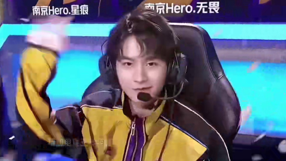 豪门与对比